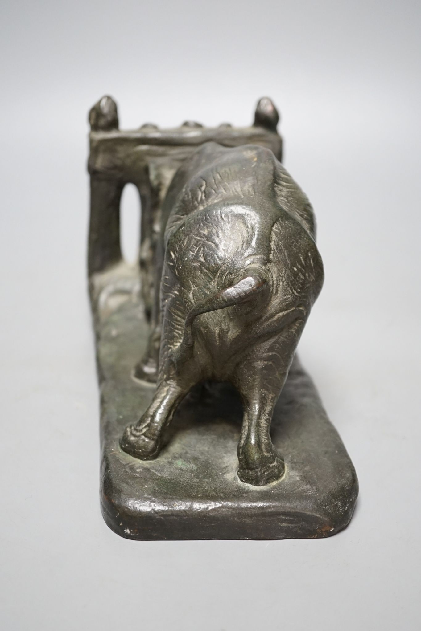 Charles R Knight, bronze single bookend modelled as an elephant , 21cm